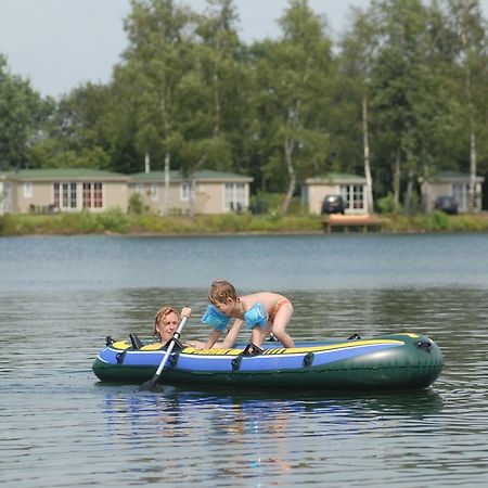 Roompot Recreatiepark De Tolplas Vriezenveen Exterior foto