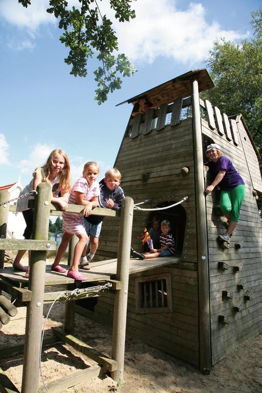 Roompot Recreatiepark De Tolplas Vriezenveen Exterior foto